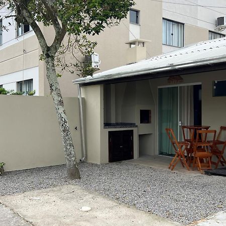 Вилла Casa Entre Dois Mares - Casa Bege Бомбиньяс Экстерьер фото